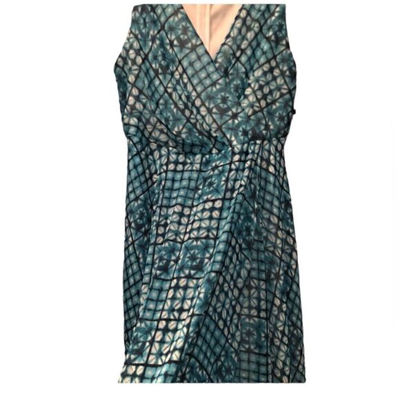NWT Tommy Hilfiger Teal Blue Chiffon Sleeveless V-Neck Front Rise Dress Size: 6 - Picture 3 of 9